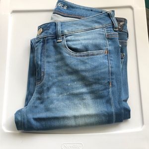 American Eagle Light Wash Jeggings